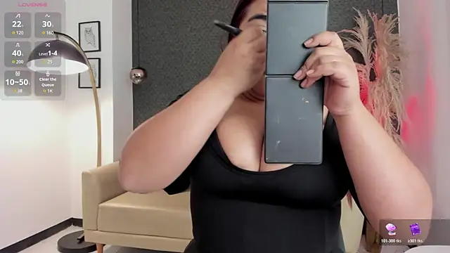 Nina voss online show from May 8, 9:38 pm