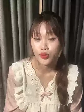 Ly-sexyy online show from May 12, 2:42 am