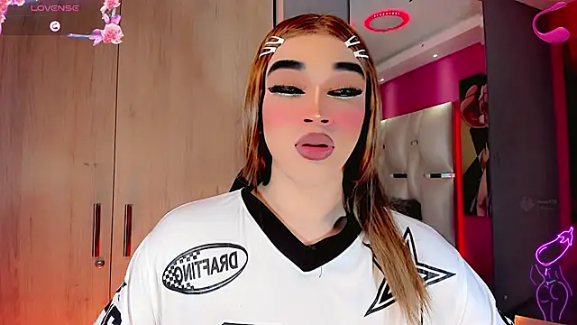 Camila Vasquezz1 online show from July 22, 12:06 pm