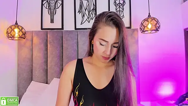 Vanne Queen  online show from June 24, 11:31 am