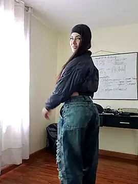 Celeste moretti  online show from April 24, 2:53 pm