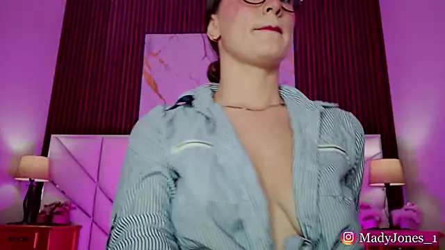 BunnyDollMady online show from April 25, 11:24 pm