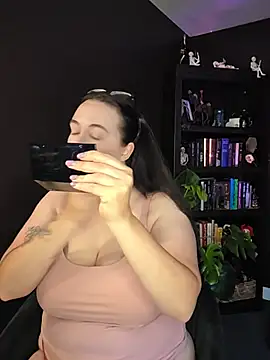 SpookyMadz online show from July 11, 10:32 pm