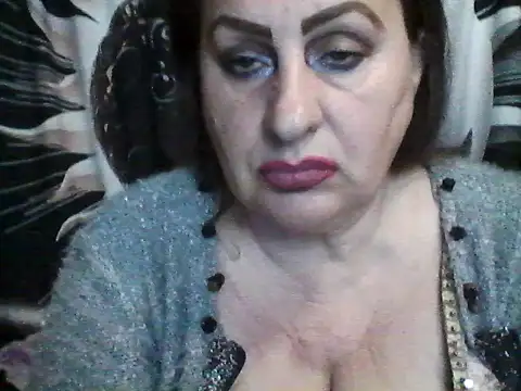 LoaqLovew online show from May 5, 7:22 am