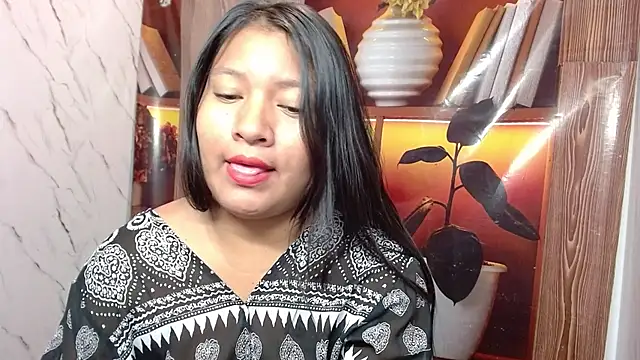 Sol vannesa online show from May 17, 5:17 am
