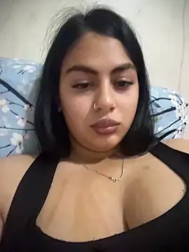 LilyLovell online show from May 10, 8:22 pm