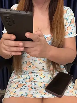Naughty-Shreenn online show from May 22, 6:17 pm
