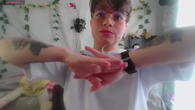 Meiling san online show from April 27, 4:26 pm