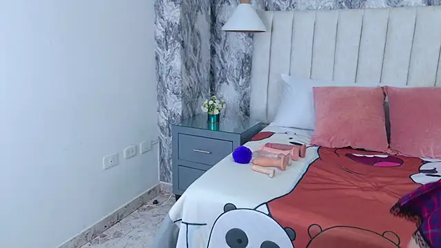 Sophie Vega online show from April 28, 2:27 am