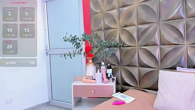 Gaia rougee online show from June 1, 6:20 pm