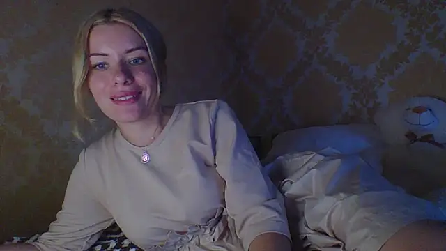 Softy Aura  online show from July 24, 5:11 pm
