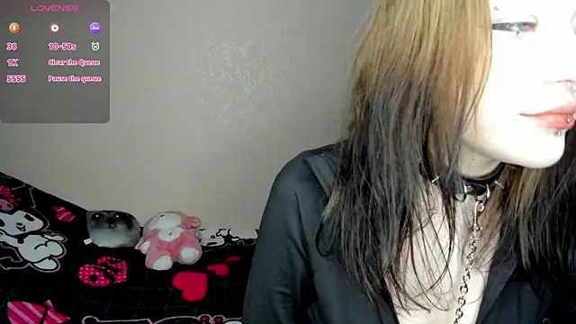 urmelodyy online show from April 30, 9:08 pm