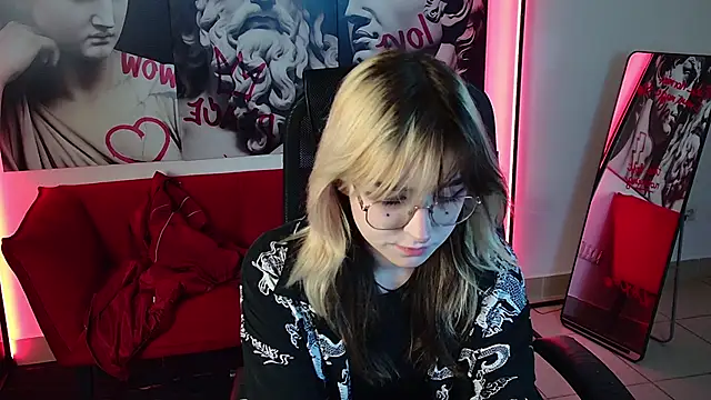 NyxCalderra online show from June 9, 7:35 pm