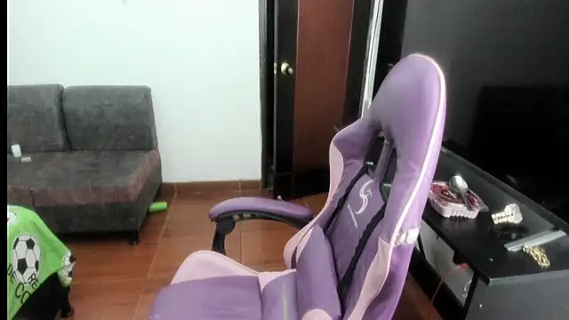 romina23 online show from May 14, 11:10 pm