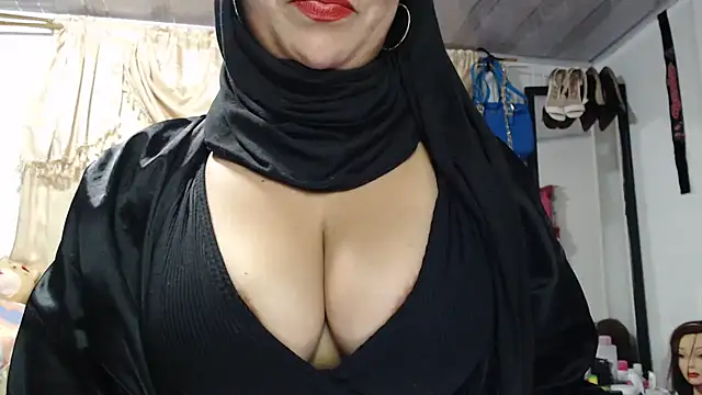 nadia  abaud online show from March 31, 4:45 am