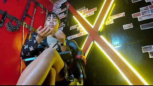 Dominatriz Arlette online show from May 4, 7:28 pm