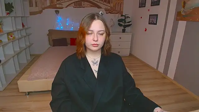 RosalinKirsten online show from May 4, 6:50 am