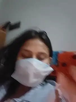 sassyygurl online show from May 18, 6:14 pm