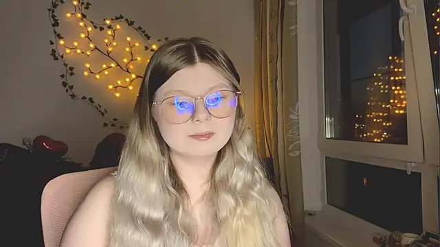 YukiBlush online show from July 4, 9:32 pm