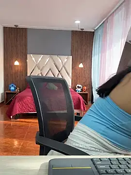 Mulan rousse online show from May 14, 8:58 pm