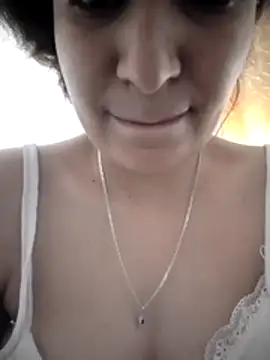 WonderfulWomen00 online show from April 29, 2:20 pm