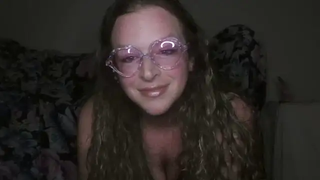bewerekitten online show from May 7, 6:39 am