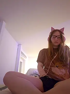 Freaky-Doll online show from May 14, 11:54 pm