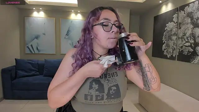 LoiseHarper online show from May 9, 6:54 pm