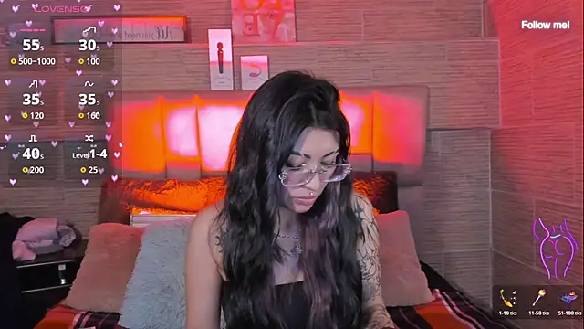 mia smoke  online show from July 10, 1:39 am