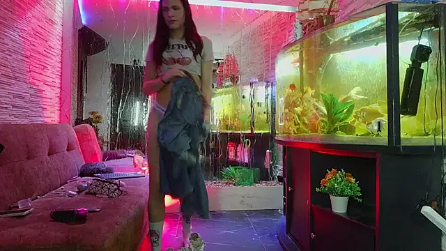 Juliette Doll  online show from July 9, 1:24 pm