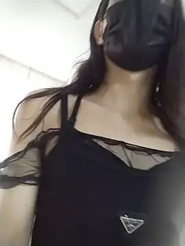 Juliette Doll  online show from July 18, 1:46 pm
