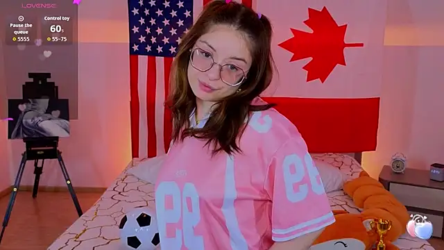 selenamils online show from June 21, 10:52 am