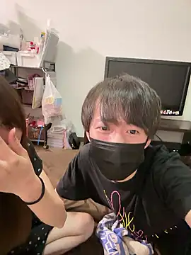 risacha online show from June 5, 4:13 pm