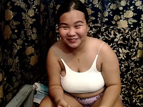 hotchickgirl online show from May 30, 10:35 am