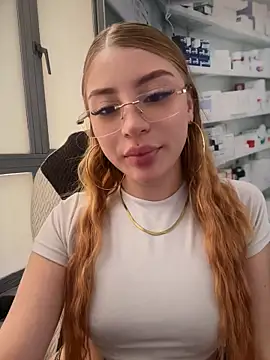Jessy Queen online show from July 24, 5:00 pm