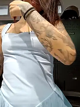 VeroJenkins  online show from August 3, 12:11 pm