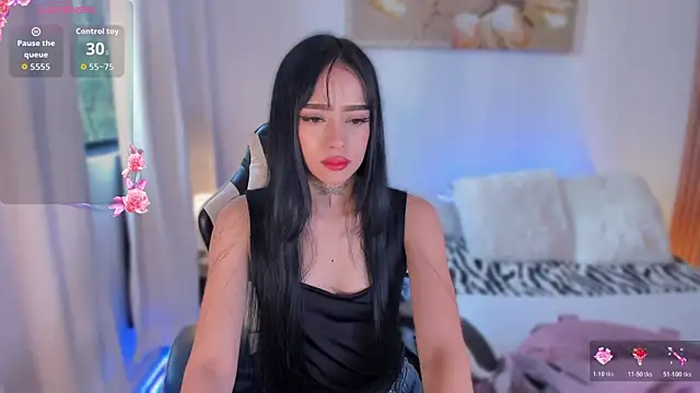 ludovikasallow online show from May 21, 12:58 pm