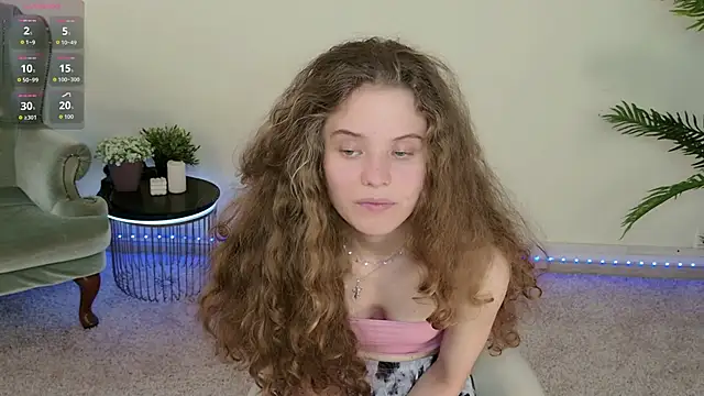 Mila Stain online show from June 18, 10:09 am
