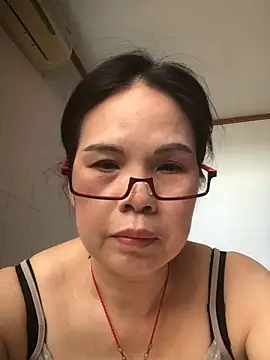 nidejiejie online show from June 10, 3:49 am