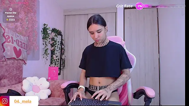 naomi femme online show from June 6, 11:49 am