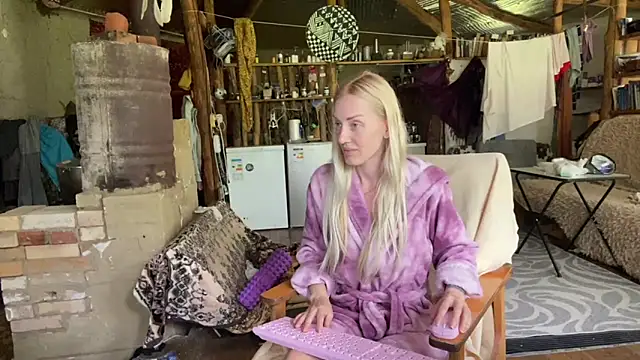 wildforestmuse  online show from June 17, 8:48 am