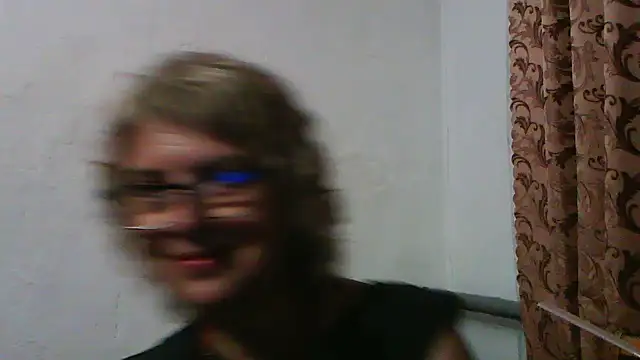ElizabethGorden online show from July 21, 5:24 pm