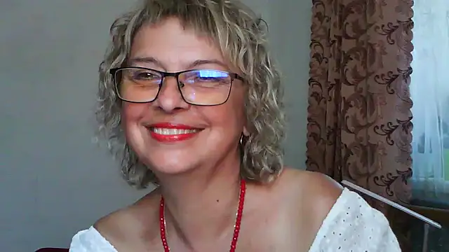 ElizabethGorden online show from June 29, 11:54 am