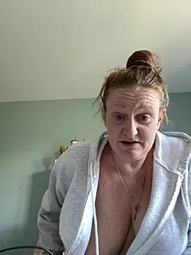 Kellilyn10 online show from May 31, 8:32 pm