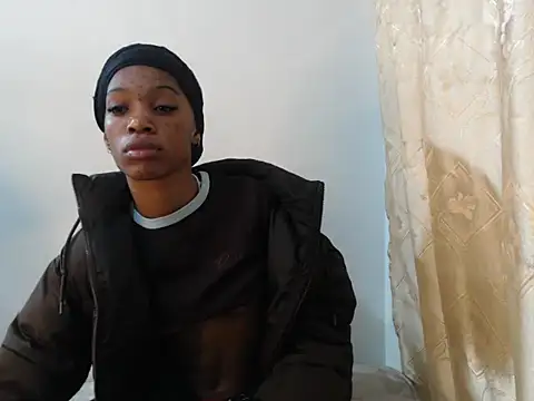 PetiteBarbie 05 online show from July 3, 5:35 am
