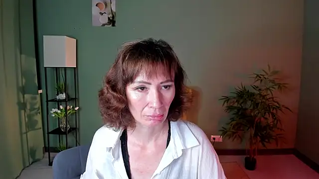 gracekellyyy online show from June 12, 4:20 am