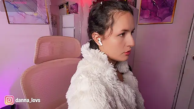 DannaaLovs online show from June 23, 1:09 pm