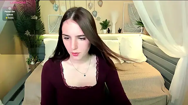 Maya Winters online show from July 14, 10:32 am
