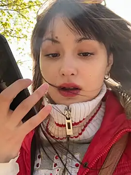 Lilith Risky online show from May 9, 12:51 pm