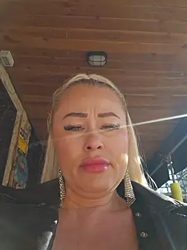 MILFBARBY online show from April 6, 8:04 am